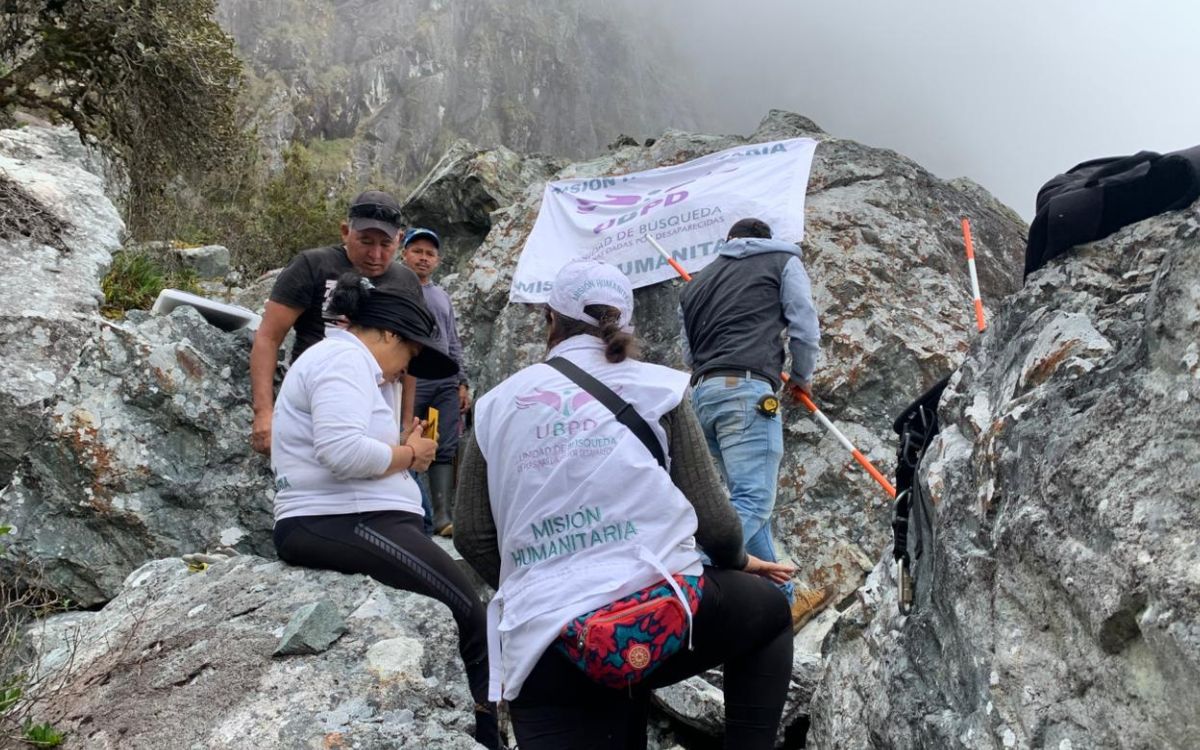 La Unidad de Búsqueda con el pueblo kankuamo durante una acción humanitaria en la Sierra Nevada de Santa Marta