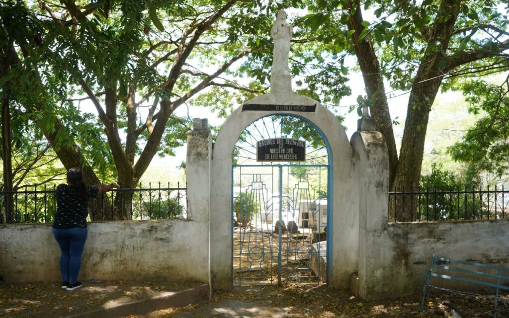 Cementerio de Jardines del Recuerdo de Nuestra Señora de Las Mercedes, ubicado en El Bordo, la cabecera municipal de Patía.