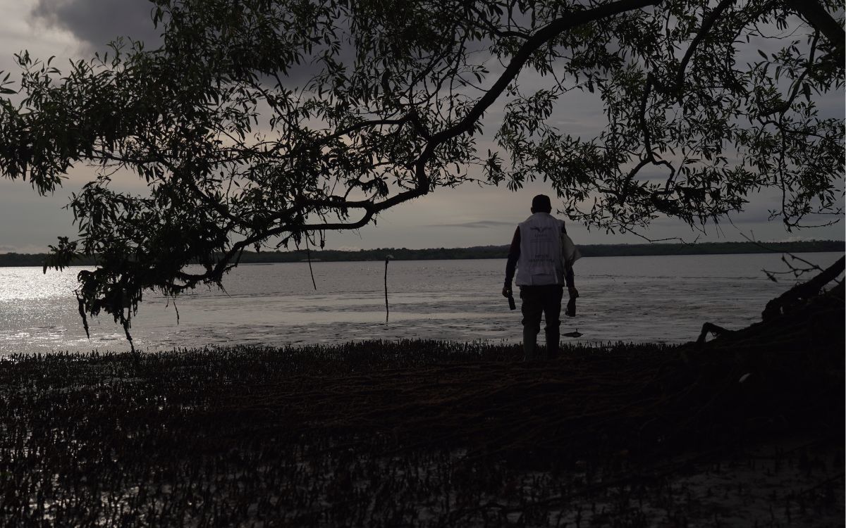 Equipo forense de la Unidad de Búsqueda en Buenaventura