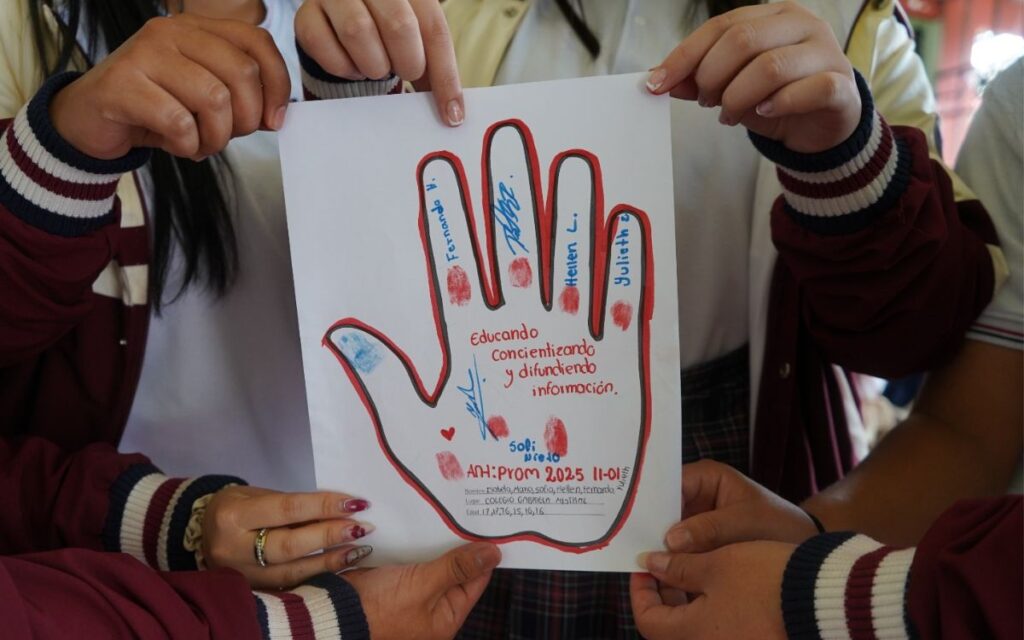 Evento de conmemoración del Día Internacional de las Manos Rojas en Cauca.