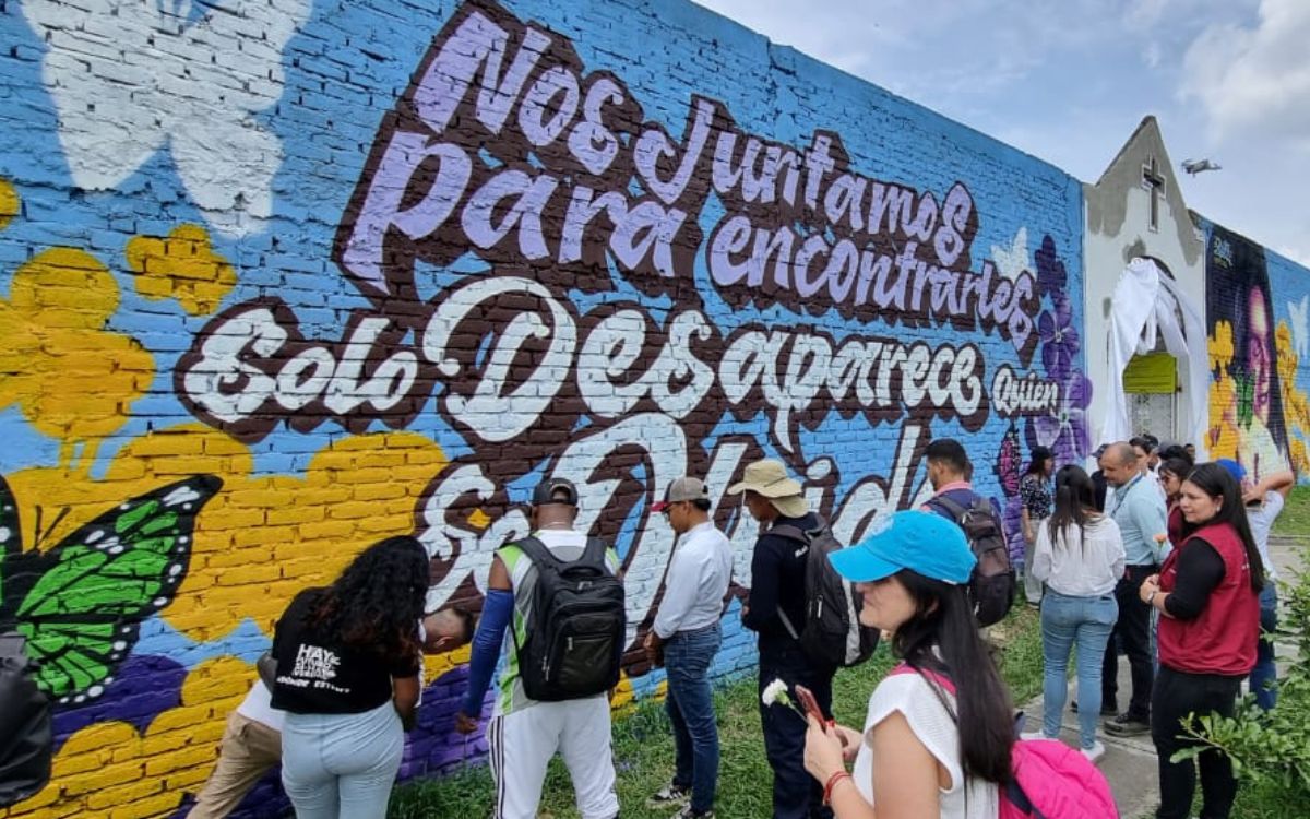 Cementerio municipal de Palmira: un homenaje a la reconciliación y la memoria de las personas desaparecidas. La UBPD y organizaciones de víctimas intervienen este camposanto del Valle del Cauca