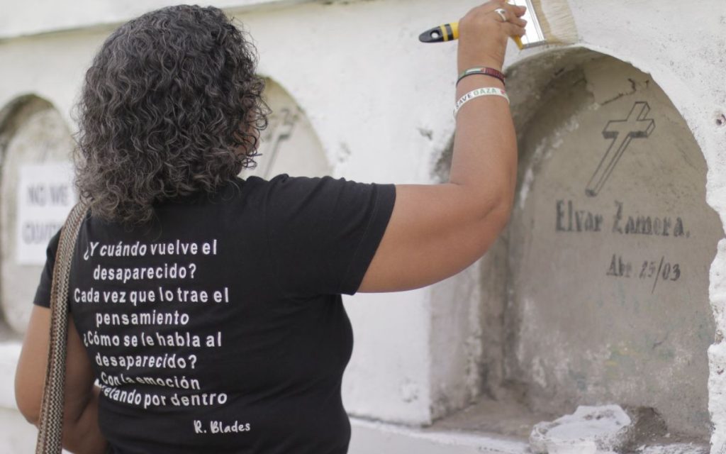 Cementerio municipal de Palmira: un homenaje a la reconciliación y la memoria de las personas desaparecidas. La UBPD y organizaciones de víctimas intervienen este camposanto del Valle del Cauca