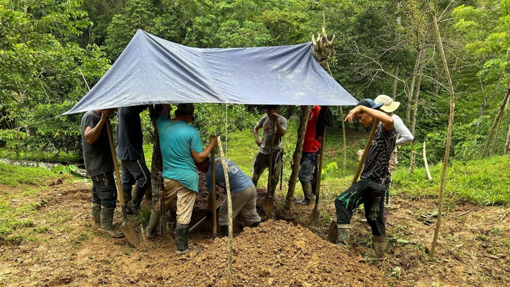 La Unidad de Búsqueda de Personas dadas por Desaparecidas (UBPD) llevó a cabo una misión humanitaria en las veredas El Gas y El Salto del corregimiento de San José de Apartadó, en el Urabá Antioqueño.