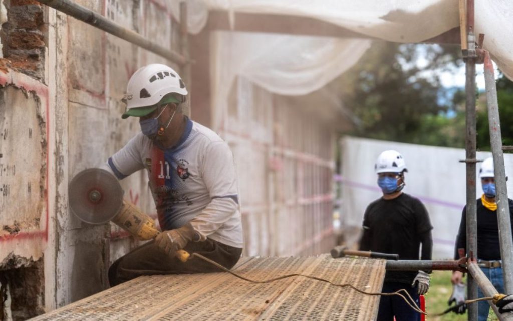 Desde el 14 y hasta el 27 de julio, la Unidad de Búsqueda de Personas Dadas por Desaparecidas (UBPD) adelanta la sexta fase de intervención en el Cementerio Central de Neiva. Esta acción humanitaria busca recuperar, al menos, 18 cuerpos de personas desaparecidas en hechos relacionados con el conflicto armado, ocurridos entre 2007 y 2016.