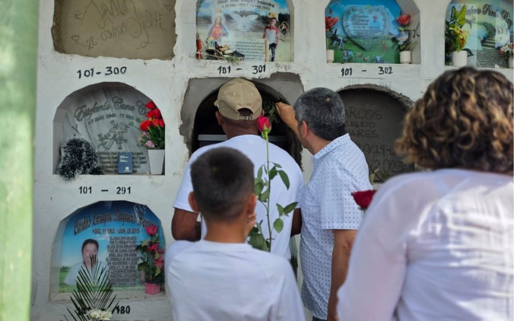 La persistencia y el amor de cuatro hijos por encontrar a su padre mantuvieron encendida la llama de esperanza, por casi 15 años, hasta la recuperación y entrega digna de su cuerpo.