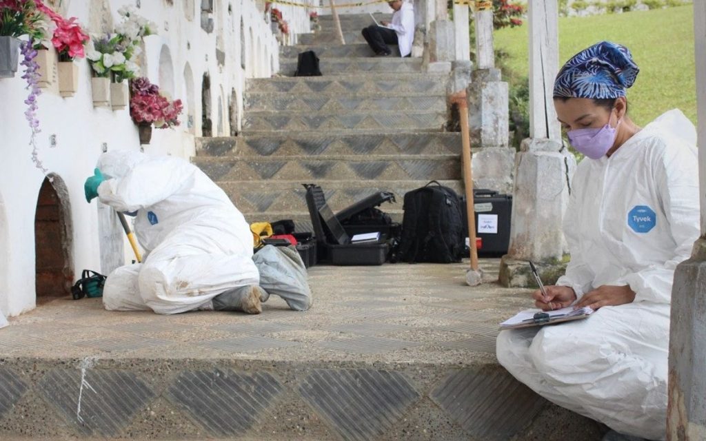 Entre el 21 y el 30 de agosto, la Unidad de Búsqueda de Personas dadas por Desaparecidas (UBPD) realizará la segunda fase de intervención forense en el cementerio municipal de Santo Domingo, en Antioquia, para recuperar los cuerpos de personas dadas por desaparecidas en el contexto del conflicto armado en el Nordeste del departamento.