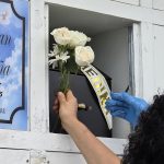 La Unidad de Búsqueda de Personas dadas por Desaparecidas (UBPD), en un trabajo articulado con la Jurisdicción Especial para la Paz (JEP) y el Instituto Nacional de Medicina Legal y Ciencias Forenses (INMLCF), realizó en Villavicencio, en el Meta, la entrega digna del cuerpo de Juan*, en un acto humanitario que cerró un ciclo de incertidumbre para una familia tras más de 33 años de espera. 