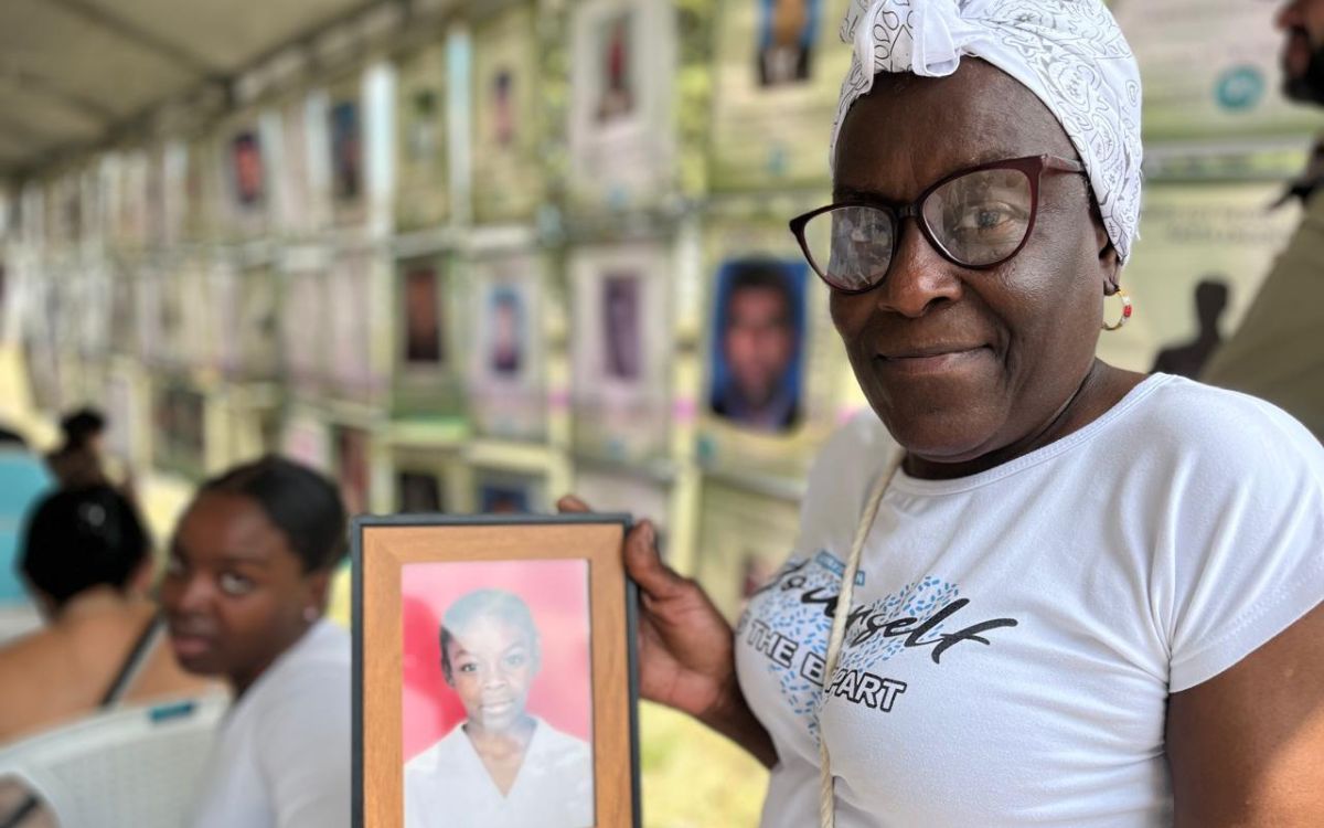 Retrado de Mujer buscadora en el Valle del Cauca