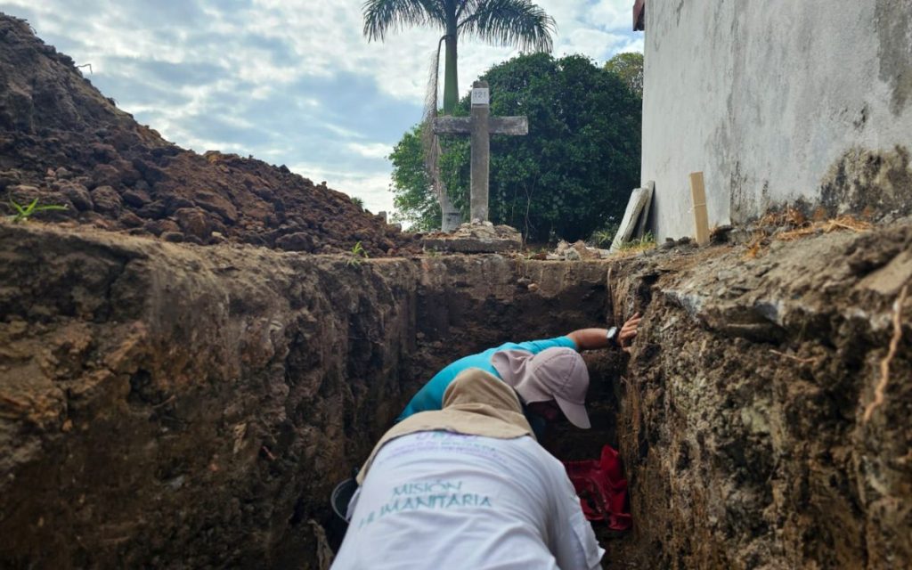 En el cementerio San Bonifacio de Ibagué, en el Tolima, el equipo forense de la Unidad de Búsqueda de Personas dadas por Desaparecidas (UBPD) ha recuperado, a la fecha, 28 cuerpos inhumados en este lugar y que están asociados a hechos relacionados al conflicto armado antes del 1 de diciembre de 2016. 