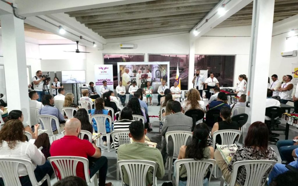 La Unidad de Búsqueda de Personas dadas por Desaparecidas (UBPD) y el Instituto Nacional de Medicina Legal y Ciencias Forenses han avanzado en el análisis conjunto de cuerpos de personas desaparecidas en el marco del conflicto armado, con el propósito de acelerar la identificación de manera más ágil y brindar respuestas a las familias que los buscan.