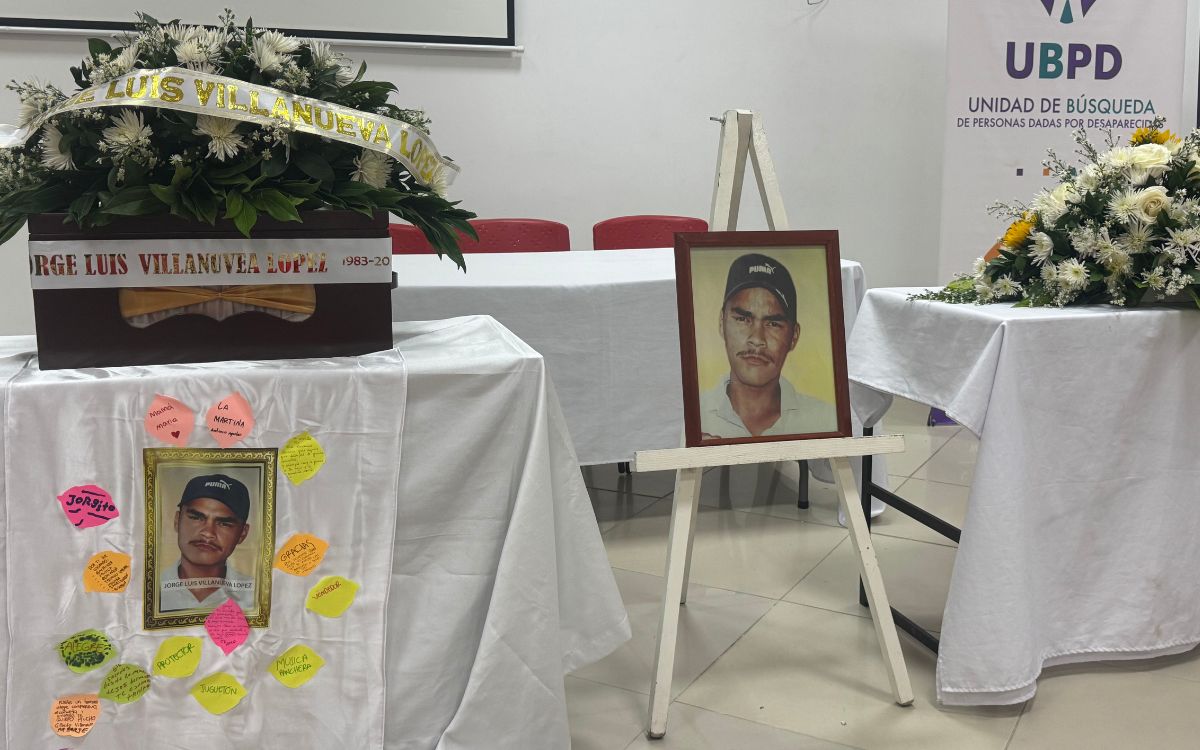 Terminaron 17 años de incertidumbre, desconsuelo y desesperanza para la familia Villanueva, luego de recibir dignamente el cuerpo de Jorge Luis, un joven que tenía 24 años cuando desapareció. Sus seres queridos lo recuerdan como 