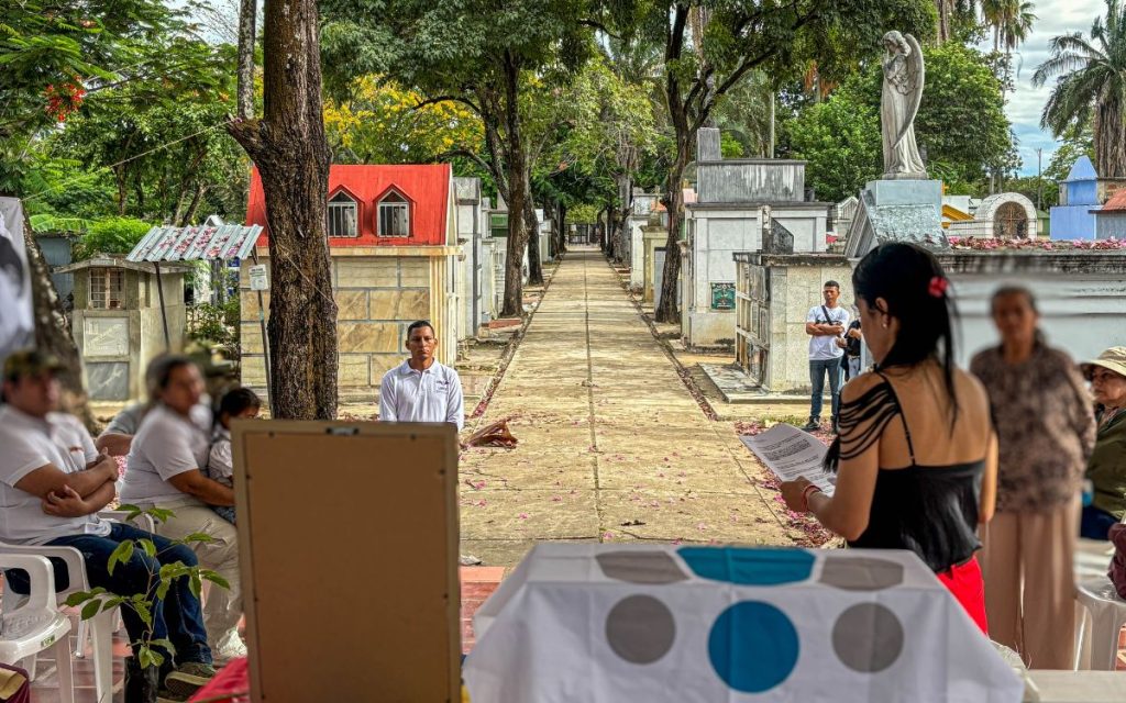 Tras más de dos décadas de incertidumbre, la familia de Victor Hugo Navarro Morales finalmente recibió su cuerpo. Es oriundo del Putumayo, desapareció en el 2003 y fue recuperado por la Unidad de Búsqueda de Personas dadas por Desaparecidas (UBPD) en el Cementerio Central de Neiva, en el Huila.