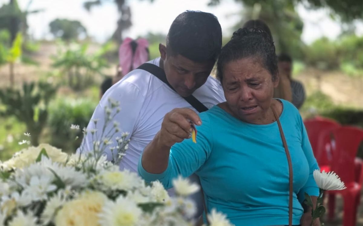 El 22 de abril de 2001, en el municipio de El Castillo, en el Meta, desapareció Rudbel Eliceo Luna Izquierdo de 16 años. Había salido a cumplir, como de costumbre, su jornada escolar y no regresó. Era uno de los nueve hijos de la familia, quienes llegaron desde el Valle del Cauca al municipio llanero. Su ausencia se extendió durante 24 años, hasta el 19 de septiembre de 2025. En Fuentedeoro, otro municipio del Meta, su familia recibió dignamente su cuerpo como resultado del trabajo humanitario de la Unidad de Búsqueda de Personas dadas por Desaparecidas (UBPD), después de que un análisis genético confirmara su identidad.