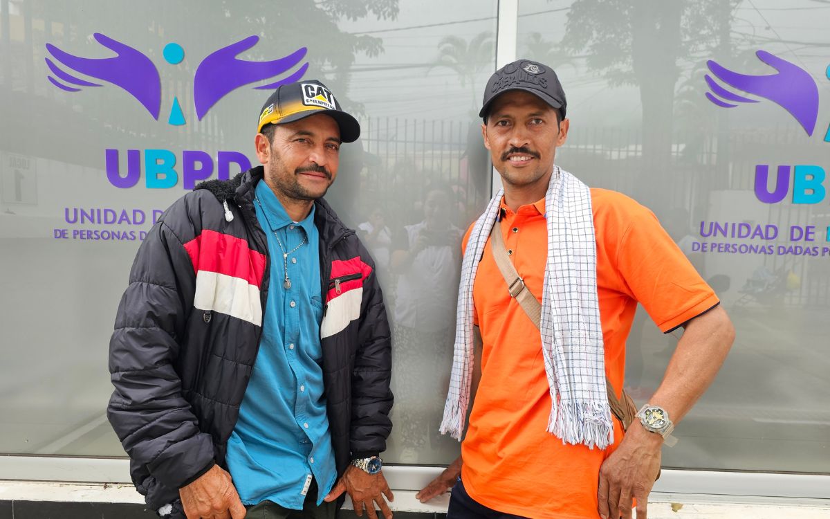 La producción de café para Robinson Hernández Oliveros se convirtió en uno de los motores de su vida. Con este cultivo, ha impulsado su proceso de reincorporación como firmante del Acuerdo Final de Paz. Además, sin imaginárselo, el grano marcó el camino para encontrar a su hermano Jairo, tras 28 años de búsqueda.