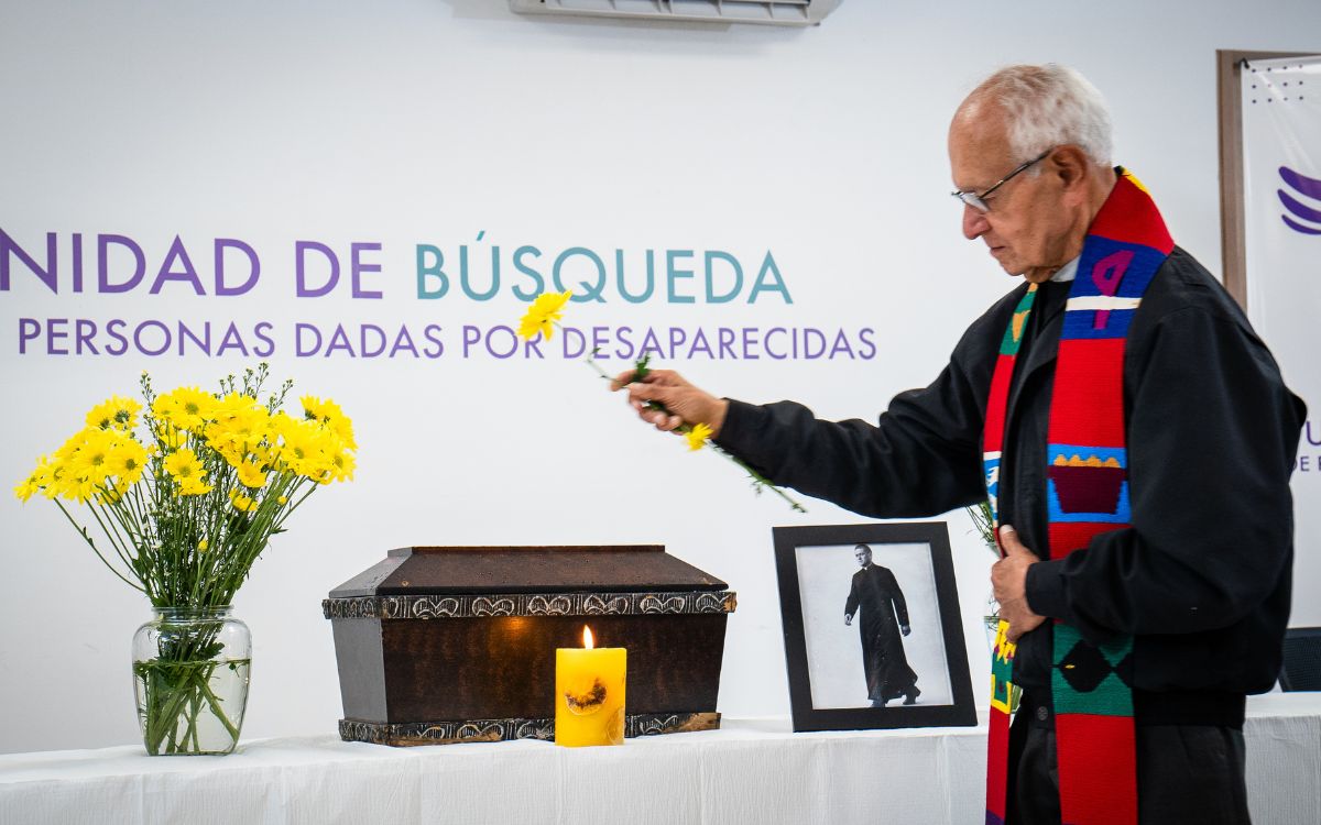 La Unidad de Búsqueda de Personas dadas por Desaparecidas adelantó ayer la entrega digna del padre Camilo Torres Restrepo, desaparecido en el marco de las hostilidades en 1966.
