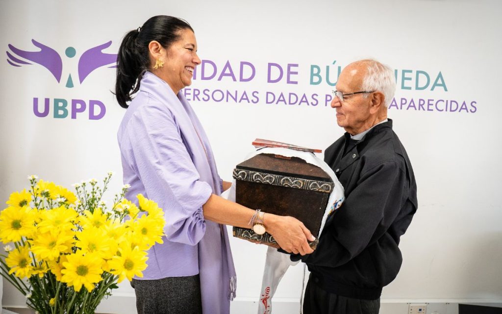 La Unidad de Búsqueda de Personas dadas por Desaparecidas adelantó ayer la entrega digna del padre Camilo Torres Restrepo, desaparecido en el marco de las hostilidades en 1966.
