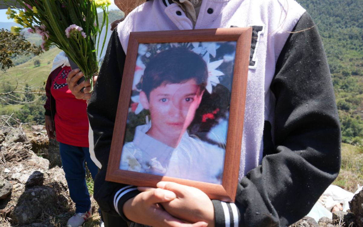 La historia de Arnulfo se mantuvo viva gracias al lazo inquebrantable de su familia, que se negó a dejarlo en el olvido pese a tantos años de incertidumbre. 