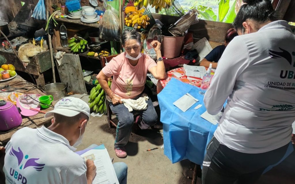 Al oriente del Tolima, entre verdes montañas, se encuentra Prado, una población donde la riqueza hídrica y la pujanza de su gente han impulsado el turismo y el campo. Sin embargo, al igual que otros municipios del departamento, sus tierras guardan las huellas profundas que dejó el conflicto armado en la década de los noventa.