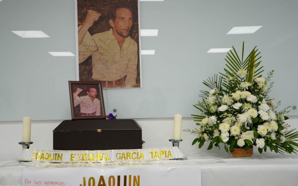 Tras más de tres décadas de búsqueda, la familia de Joaquín Ezequiel García Tapia recibe su cuerpo en un acto de entrega digna que alivia el duelo, reconstruye su memoria y reafirma la exigencia de verdad.