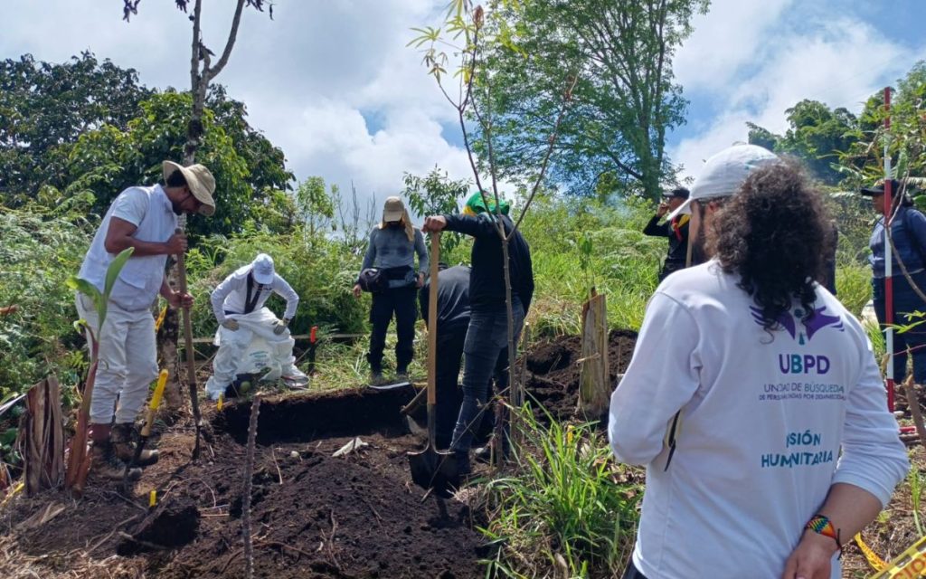 La aplicación de protocolos propios y la coordinación con la guardia indígena permitieron la recuperación de un cuerpo en Riosucio, un avance para que las familias del occidente caldense hallen respuestas sobre sus seres queridos desaparecidos.