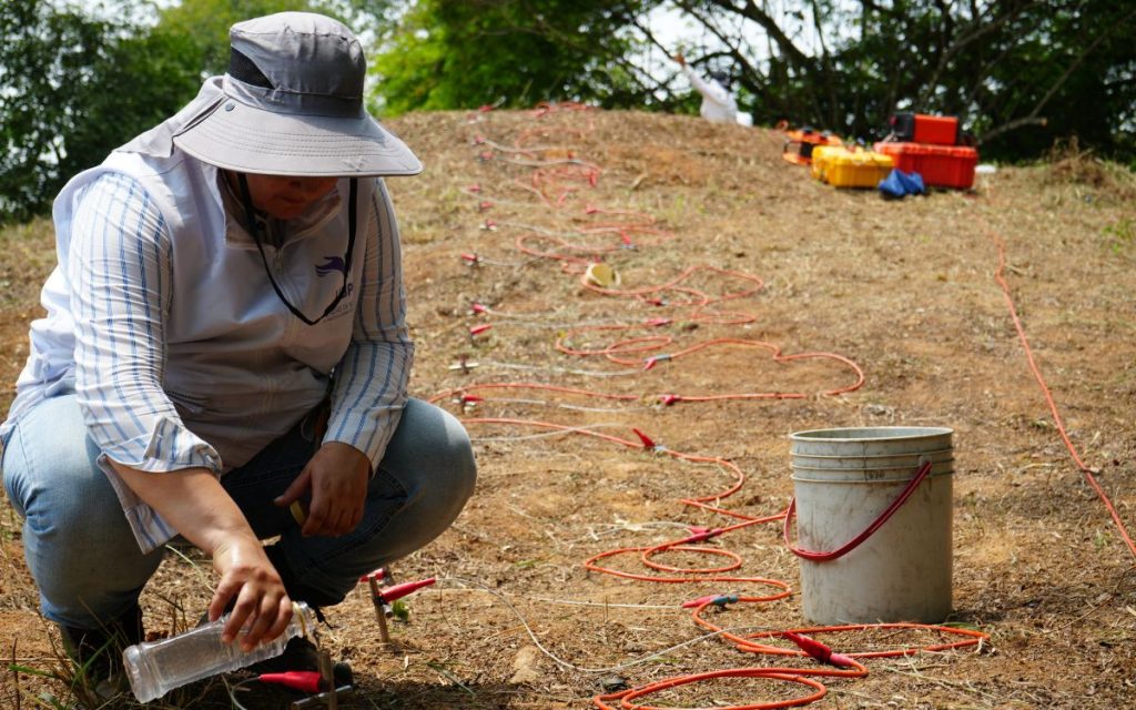 Por segunda vez, la Unidad de Búsqueda intervino el predio de la finca Santa Lucía, en el municipio de San Carlos de Guaroa, con el objetivo de hallar el cuerpo de José Antonio, desaparecido desde el 2002.
