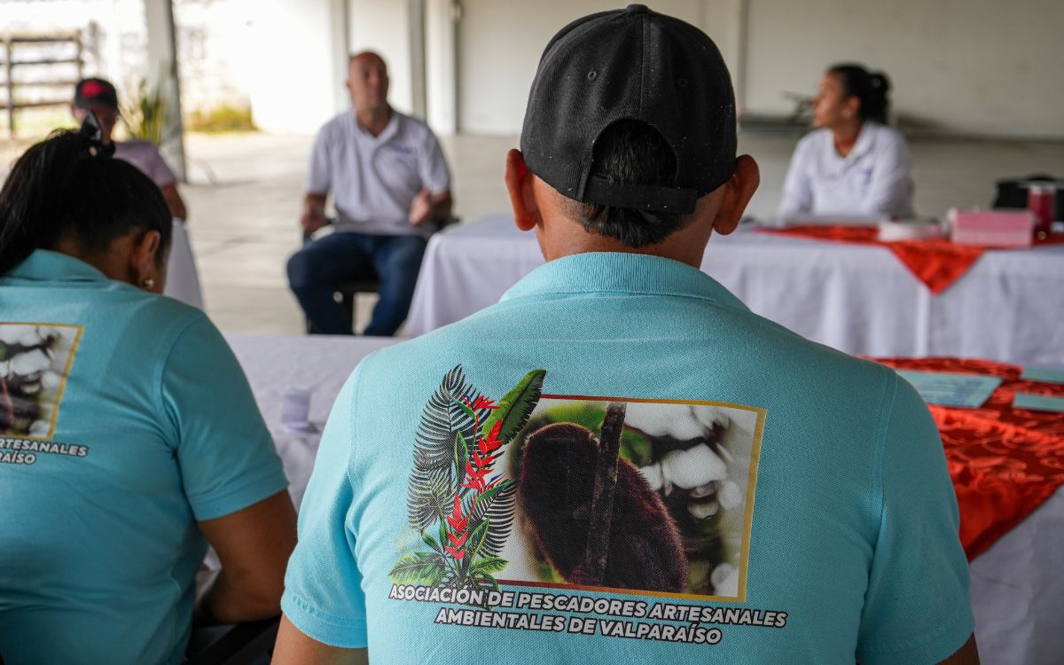 Con el propósito de fortalecer las acciones humanitarias de búsqueda de personas dadas por desaparecidas como consecuencia del conflicto armado y continuar construyendo rutas de trabajo, la Unidad de Búsqueda de Personas dadas por Desaparecidas (UBPD) desarrolló una jornada de diálogo y articulación en el municipio de Valparaíso, en Caquetá, en el marco de la estrategia 