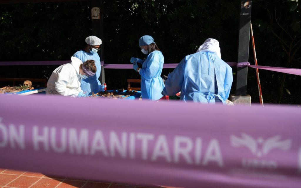Durante la intervención al camposanto se llevó a cabo el proceso de verificación de correspondencia de información post mortem. Estos cuerpos corresponden a personas desaparecidas en el marco del conflicto armado y que fallecieron entre 2010 y 2015.