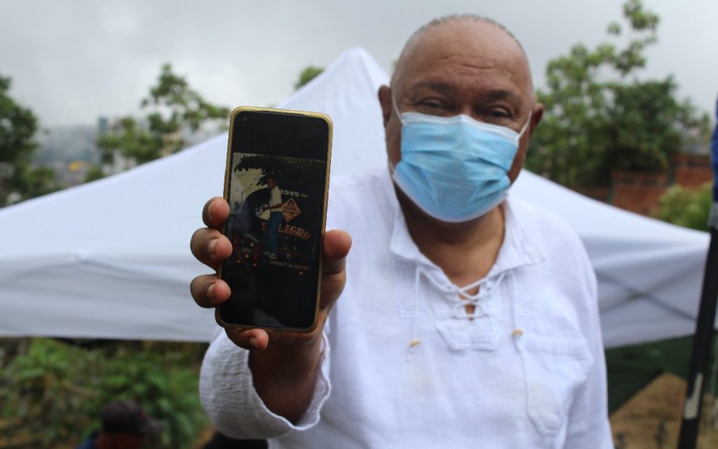 En un hecho sin precedentes para la capital de Caldas, la Unidad de Búsqueda de Personas dadas por Desaparecidas (UBPD) culminó con éxito la primera intervención forense en el cementerio San Esteban de Manizales, la cual permitió recuperar cinco cuerpos de personas dadas por desaparecidas en hechos del conflicto armado que ahora se encuentran en proceso de identificación.